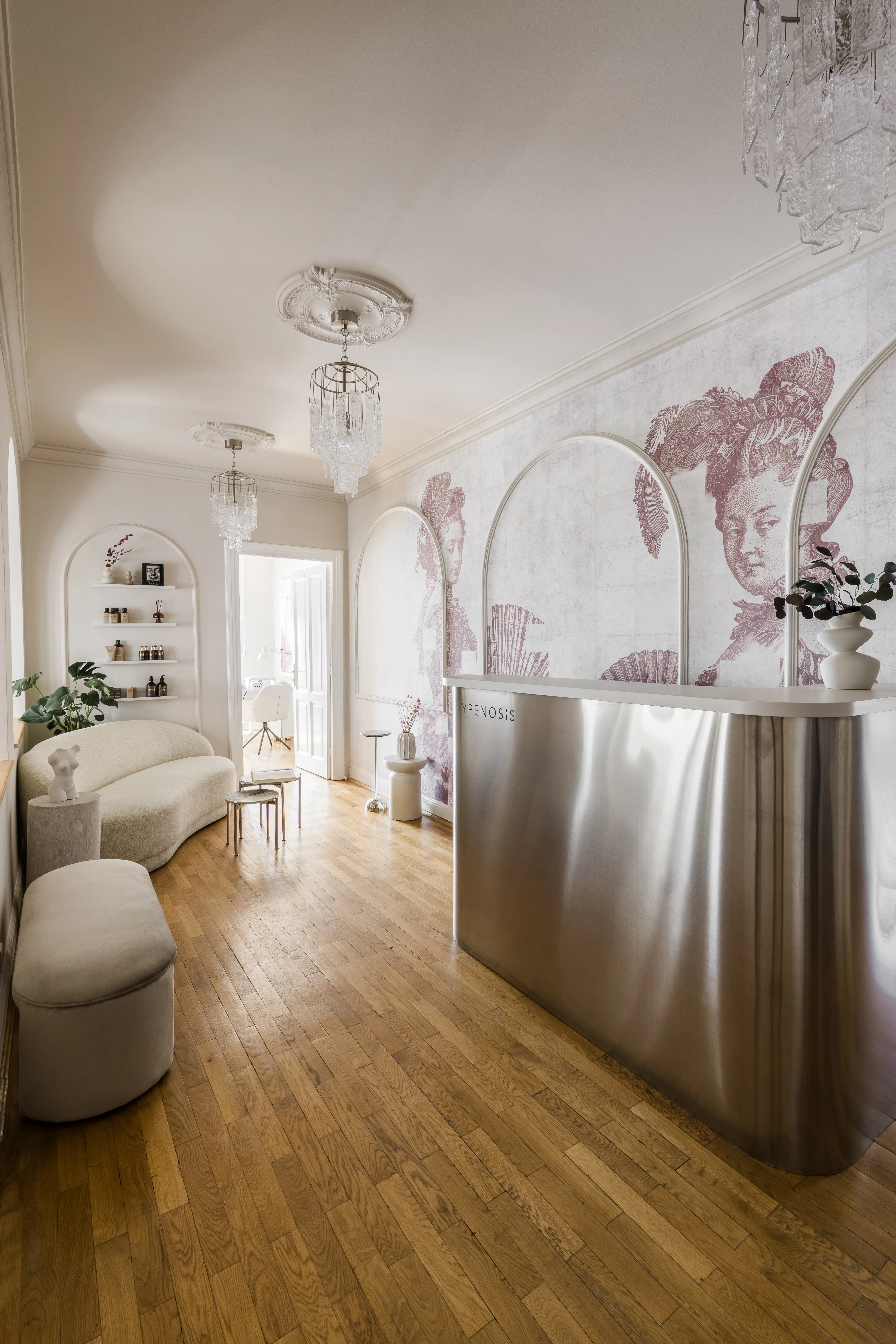 Interior salon Hypenosis București